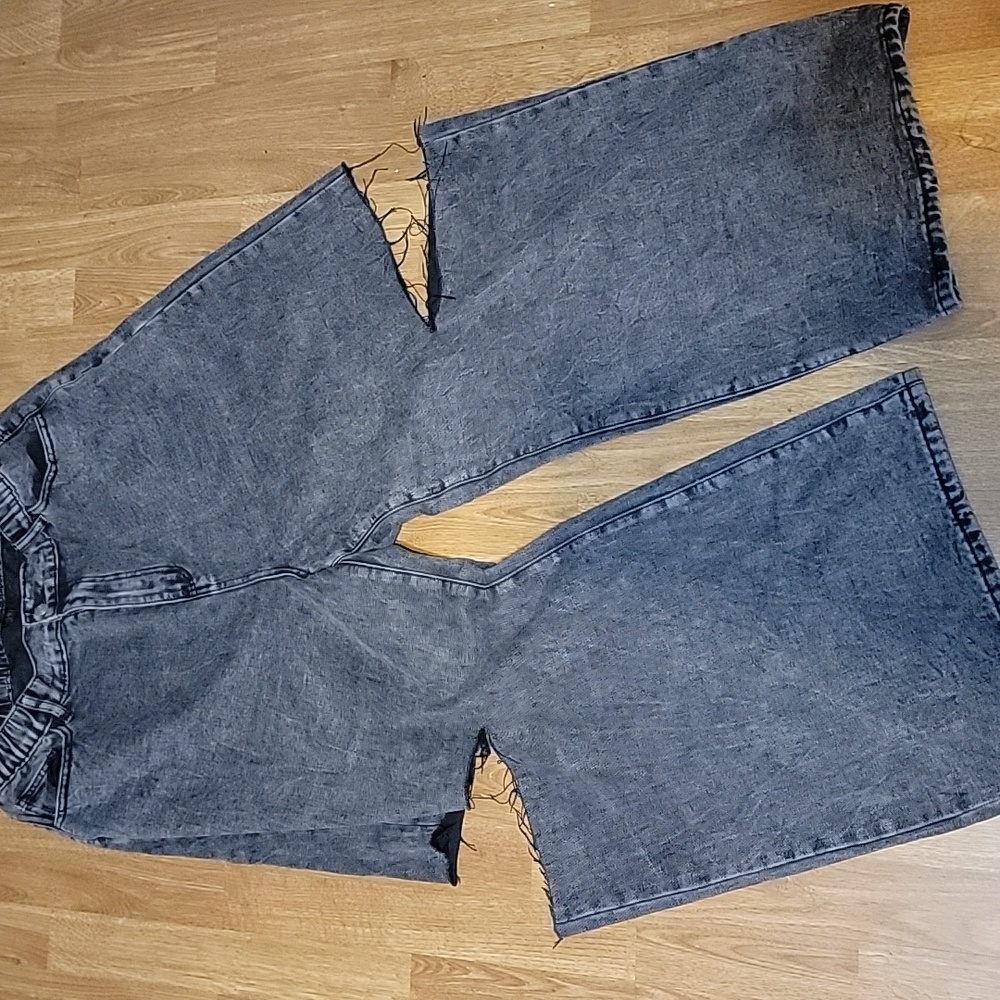 wide leg Baggy Jeans With Unique Cuts 1x